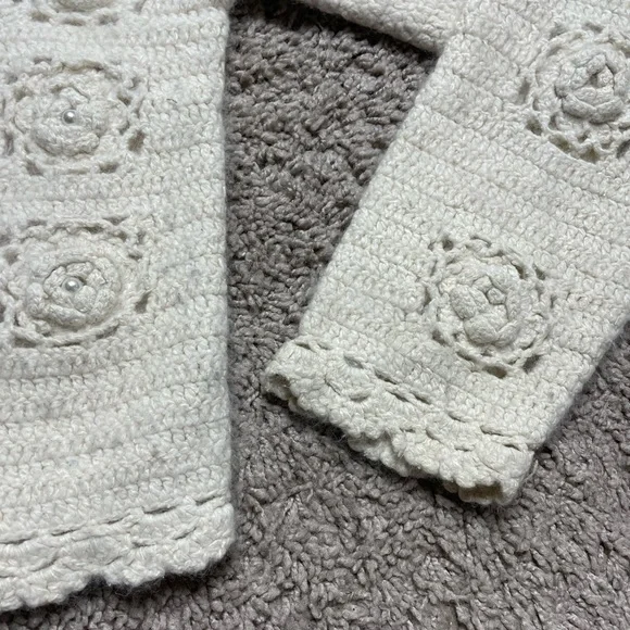 VTG Angora Crochet Knit 3D Flower Pearl Crop Cardigan Sweater S - Picture 5 of 7